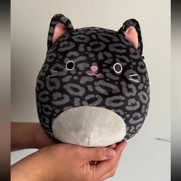 Squishmallows Other - Squishmallow Cat - Veronica 8inch